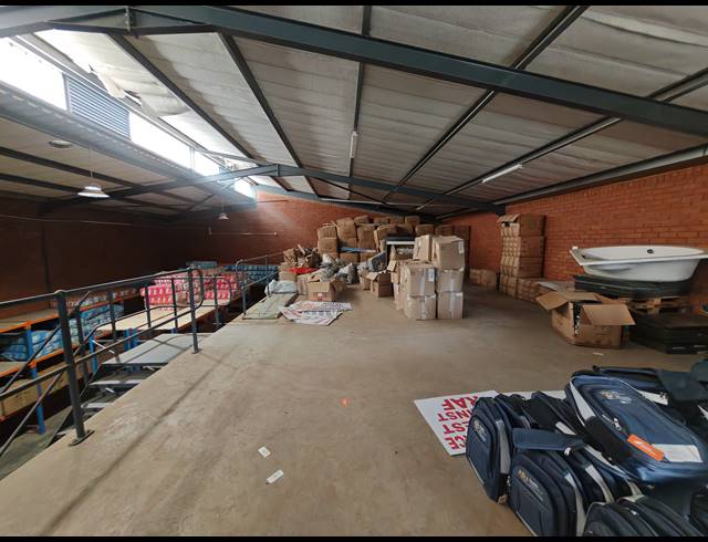 360M² WAREHOUSE TO LET IN ORMONDE